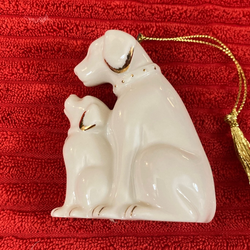 🎄Mikasa Mother Dog and Pup Ornament